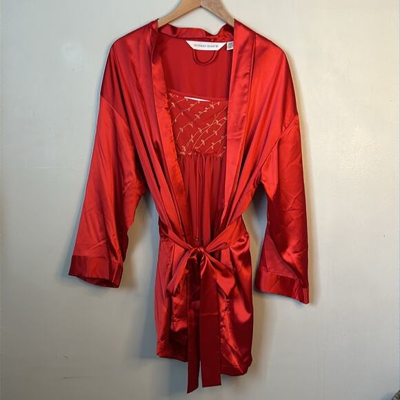 Vintage Victoria Secret Silky Red Nightgown and Robe Set Size Medium - Picture 12 of 12